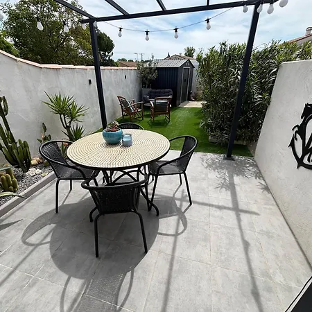 Sublime Et Paisible Maison Sur Entre Nimes Et Arles *